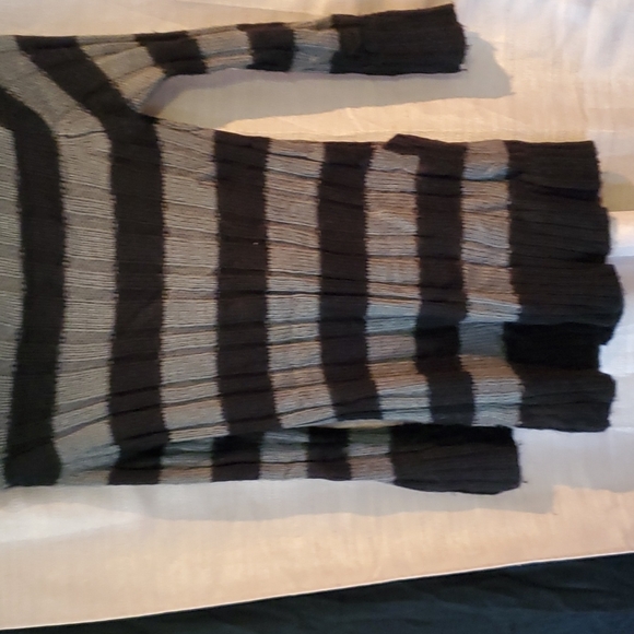 Forever 21 cardigan - Picture 3 of 3